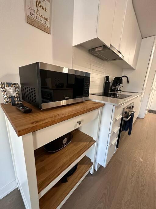 Downtown Montreal Premium Cozy Studio