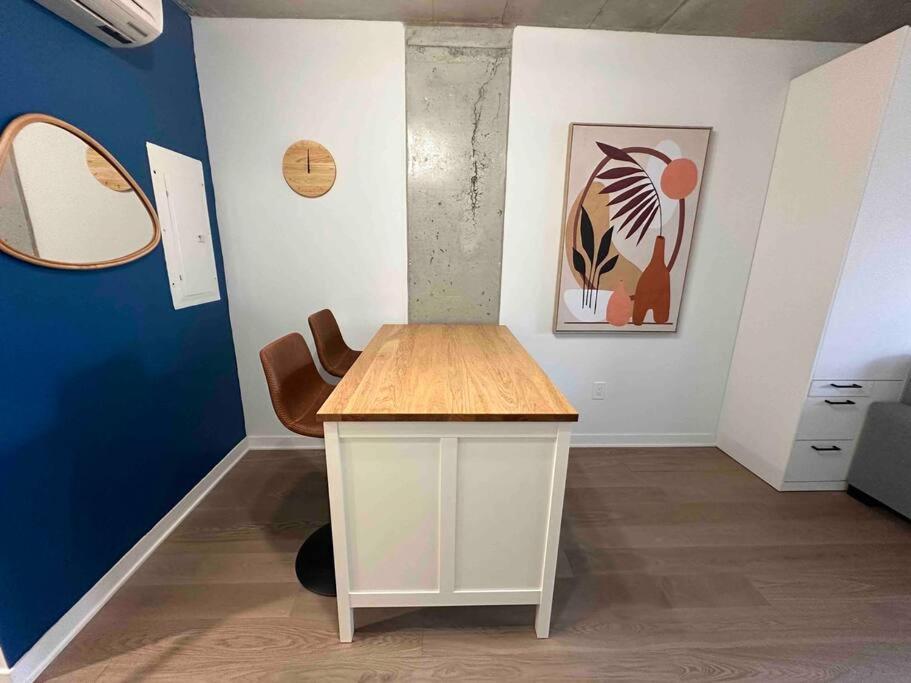 Downtown Montreal Premium Cozy Studio