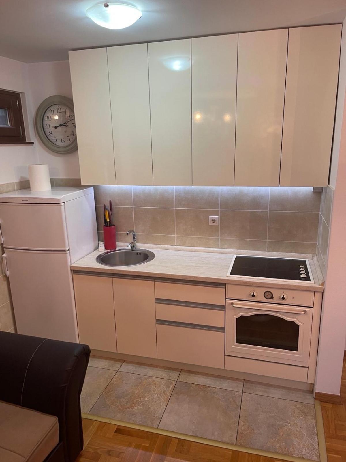 LUX Apartman Hedonic