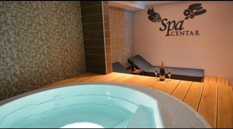 LUX Apartman Hedonic