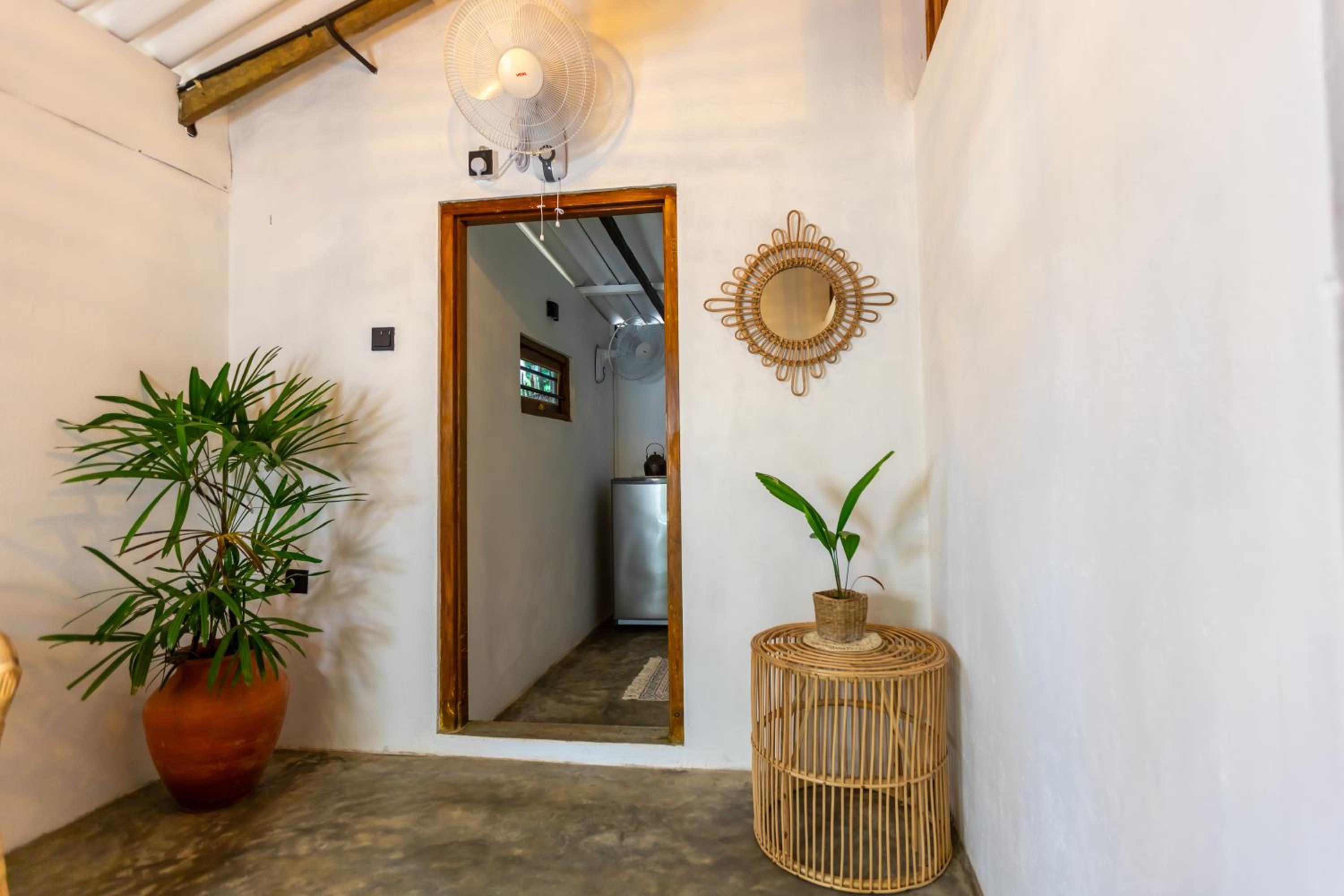 Coconut Cabin - Hiriketiya Beach