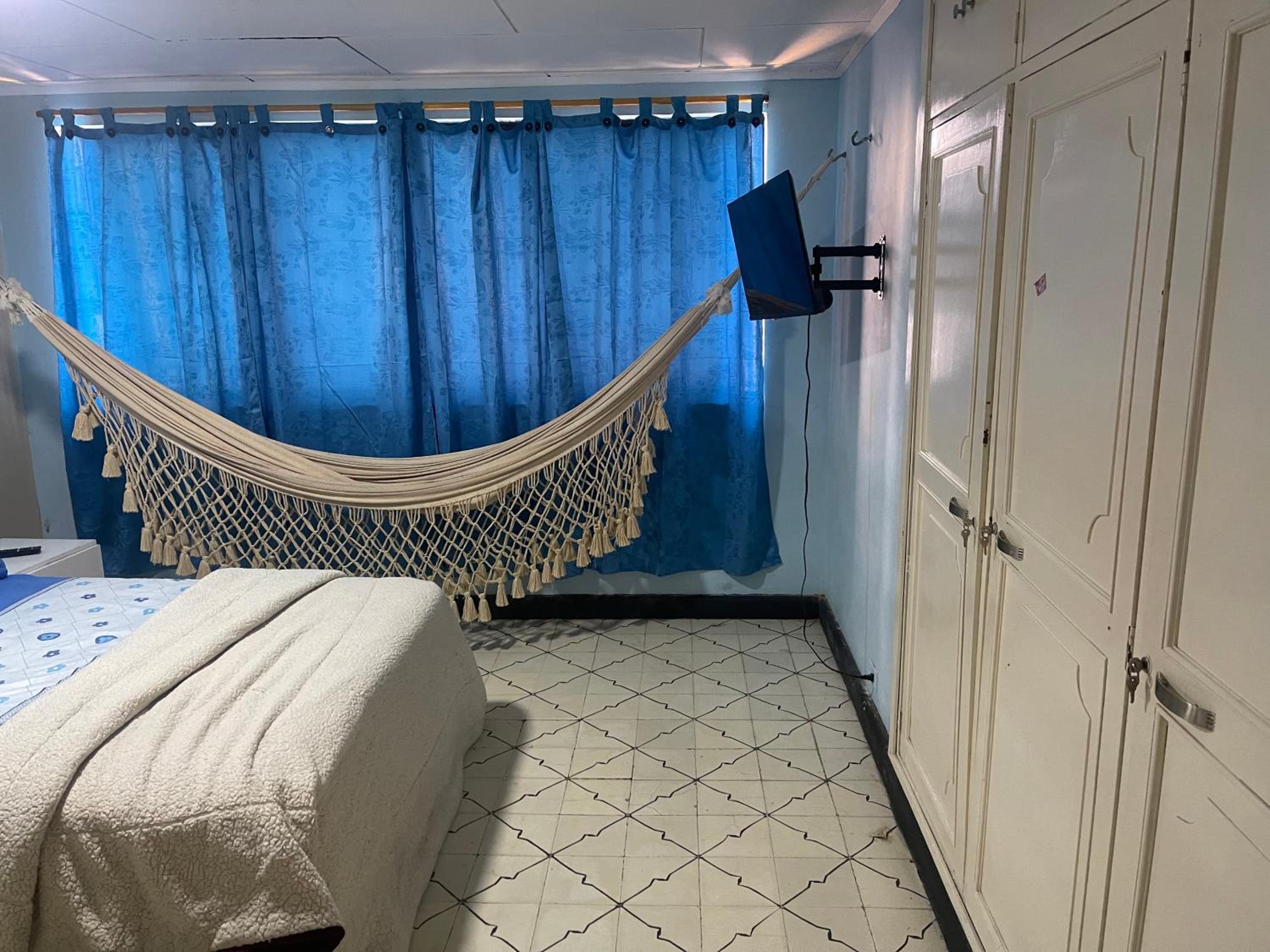 LA CASA DE LAS FLOREZ