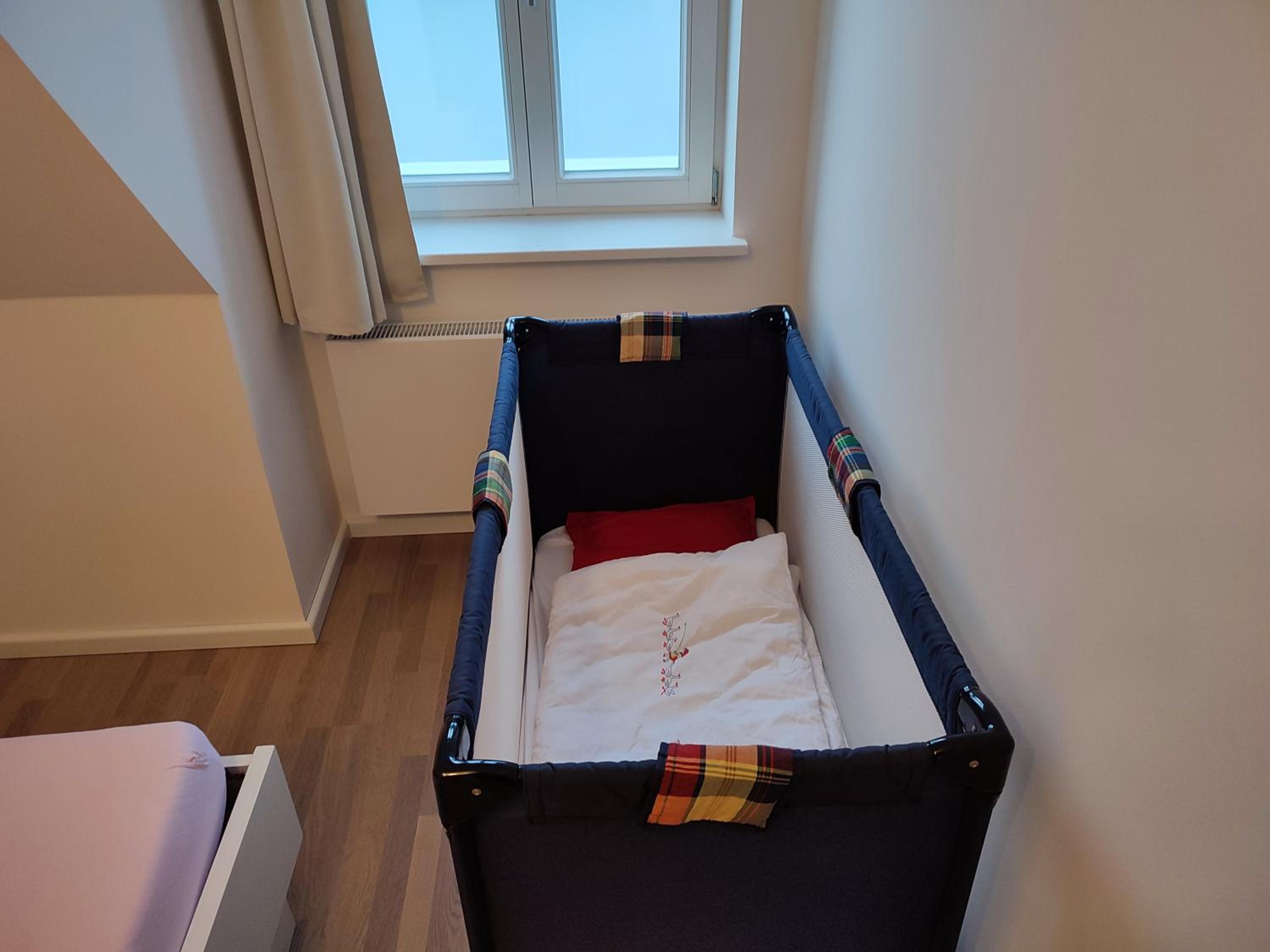 Peaceful Apartment-3 Zi, Loggia & Garden in Blankenese