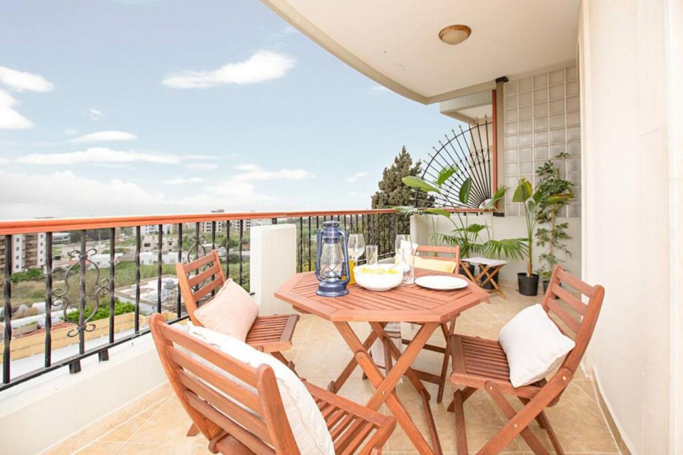 Akl - Chic Apartments & Balconies in Batroun