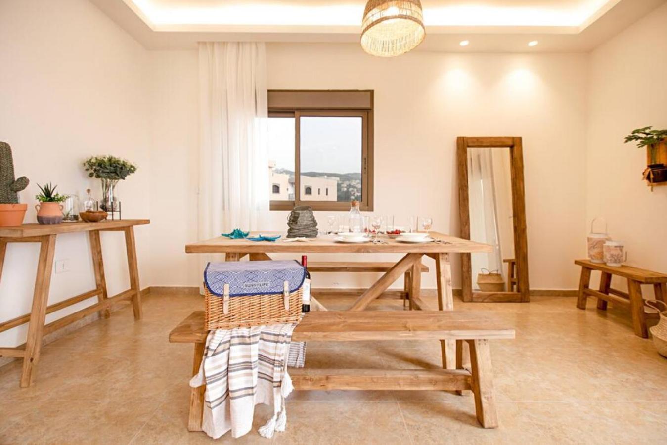 Akl - Chic Apartments & Balconies in Batroun