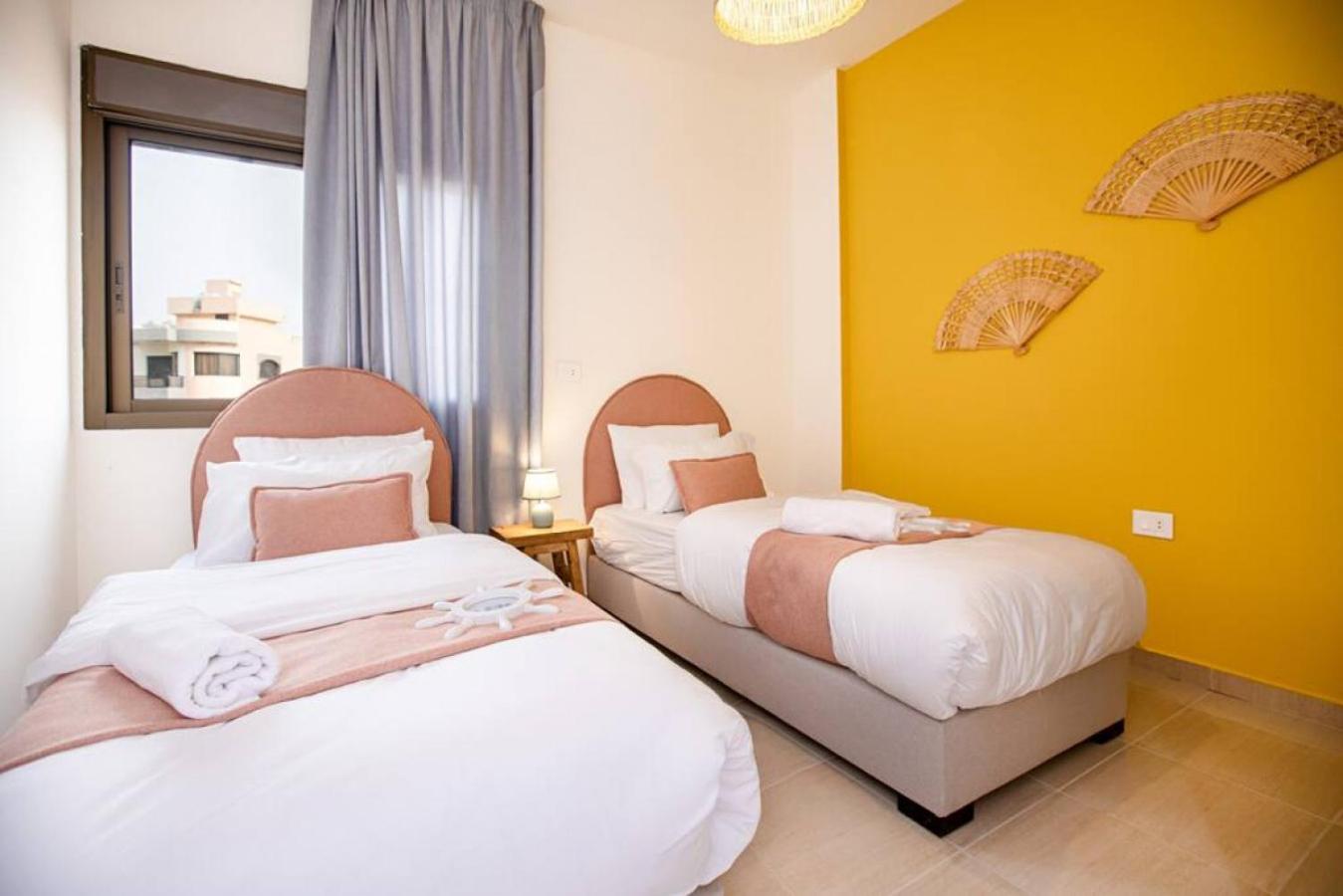 Akl - Chic Apartments & Balconies in Batroun