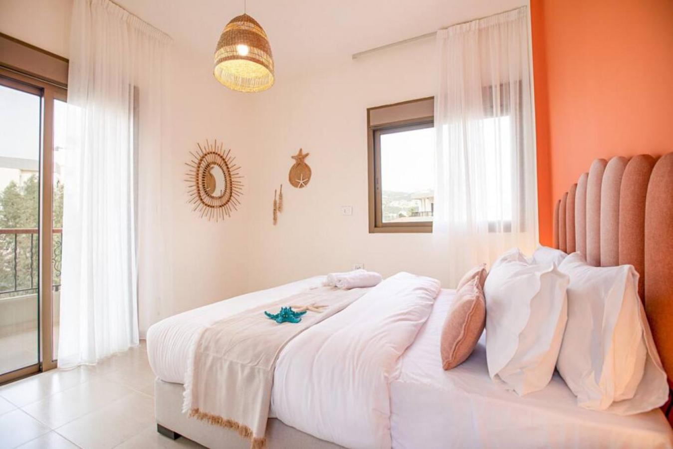 Akl - Chic Apartments & Balconies in Batroun