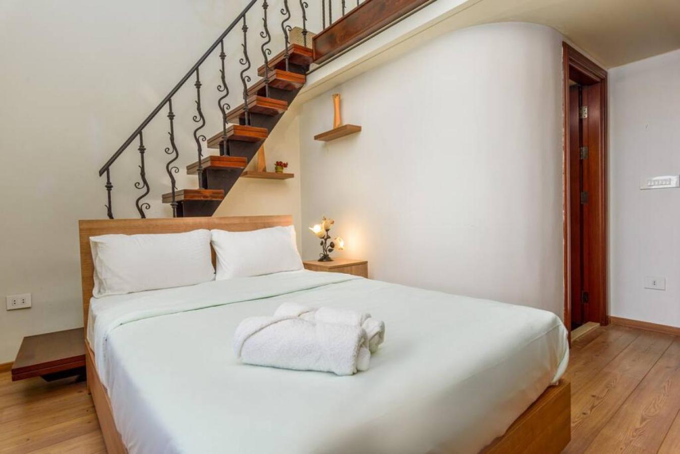 Authentic Villa with Pool and Garden in Beit Chabeb