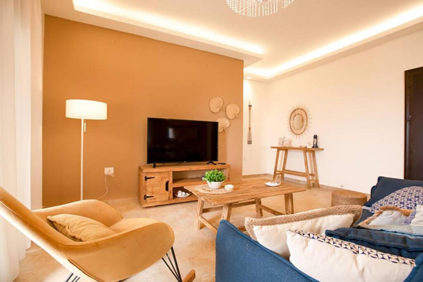 Denis 2BR Apartment in Batroun view 5