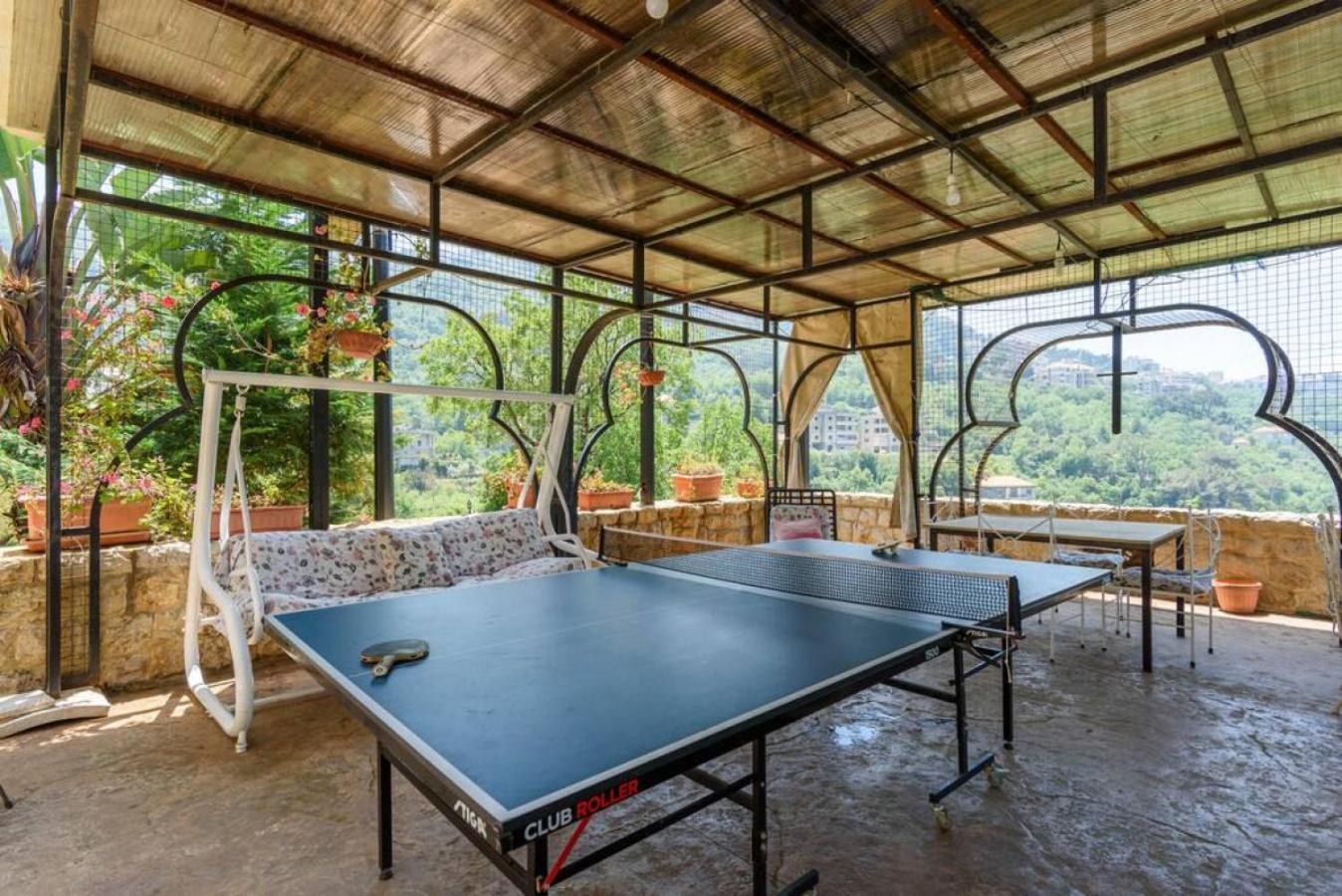 Authentic Villa with Pool and Garden in Beit Chabeb