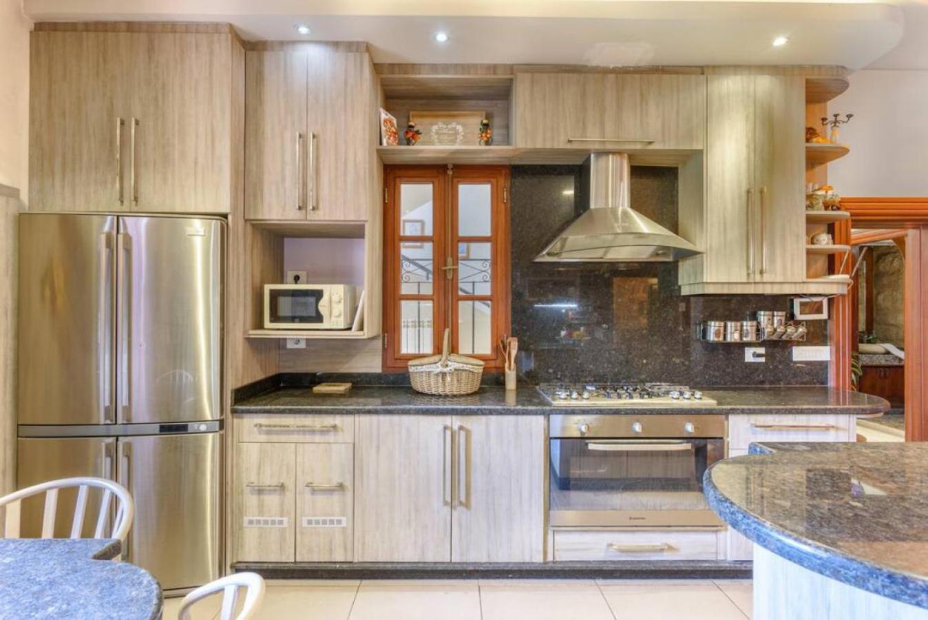 Authentic Villa with Pool and Garden in Beit Chabeb