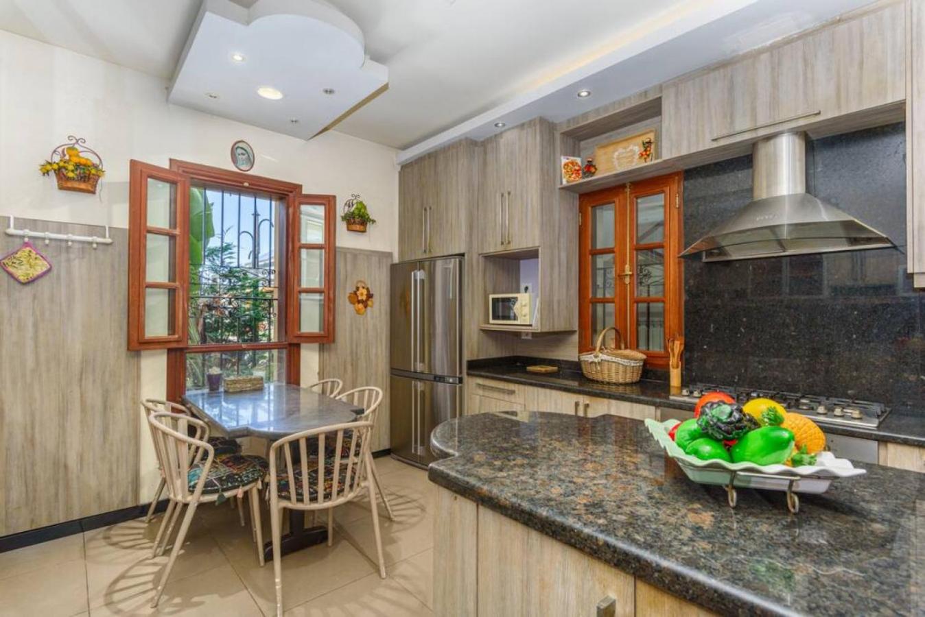 Authentic Villa with Pool and Garden in Beit Chabeb