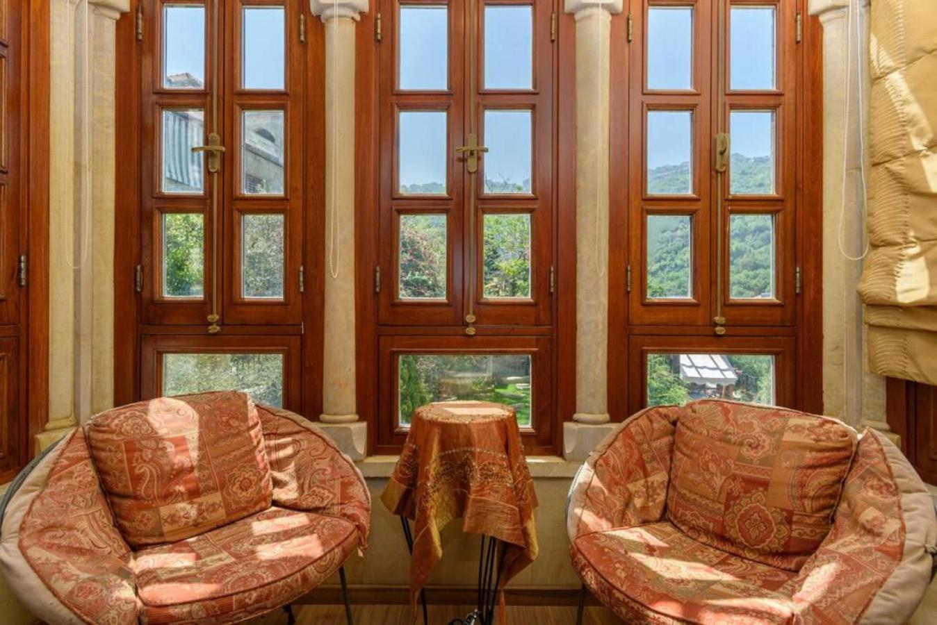 Authentic Villa with Pool and Garden in Beit Chabeb