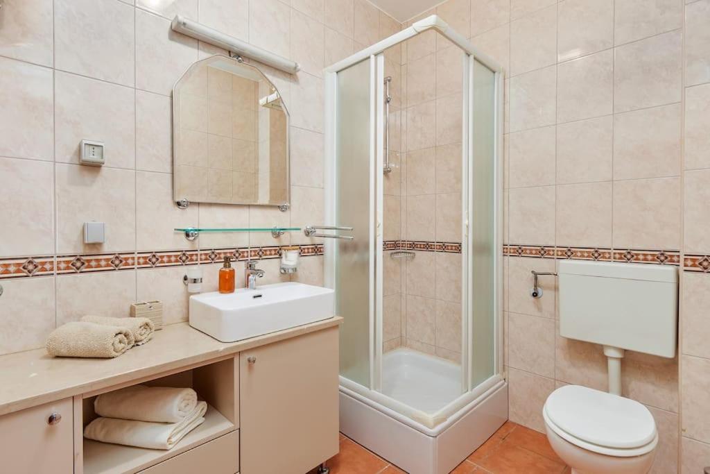 Spacious 1Bedroom on the Main Square of Kotor view 2