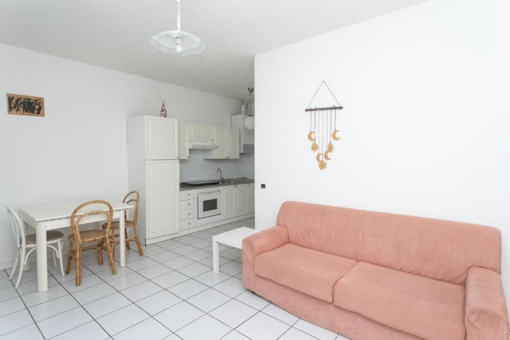 N114 - Numana, trilocale con vista mare view 3