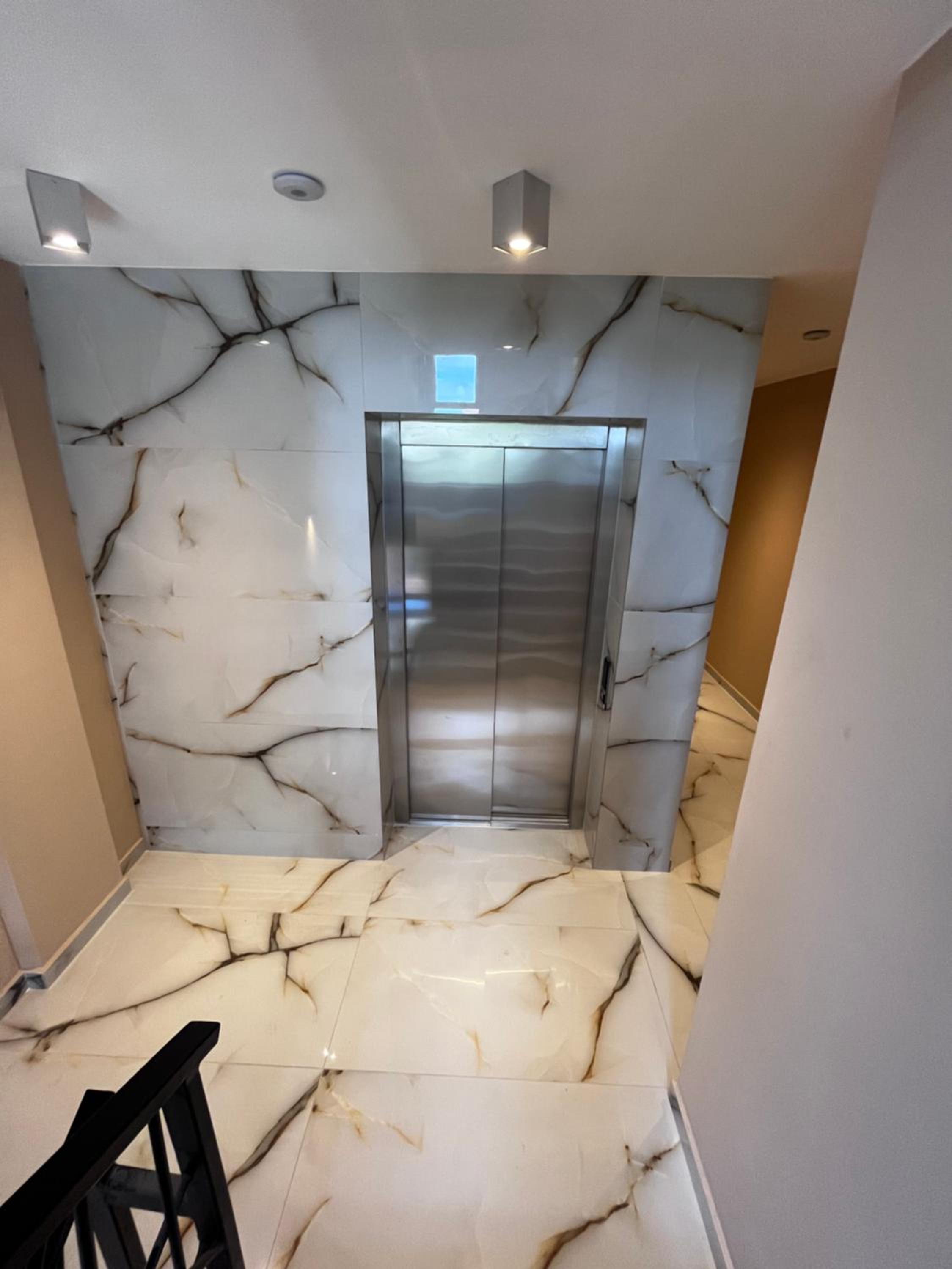 Beautiful Apartment free Parking Garage