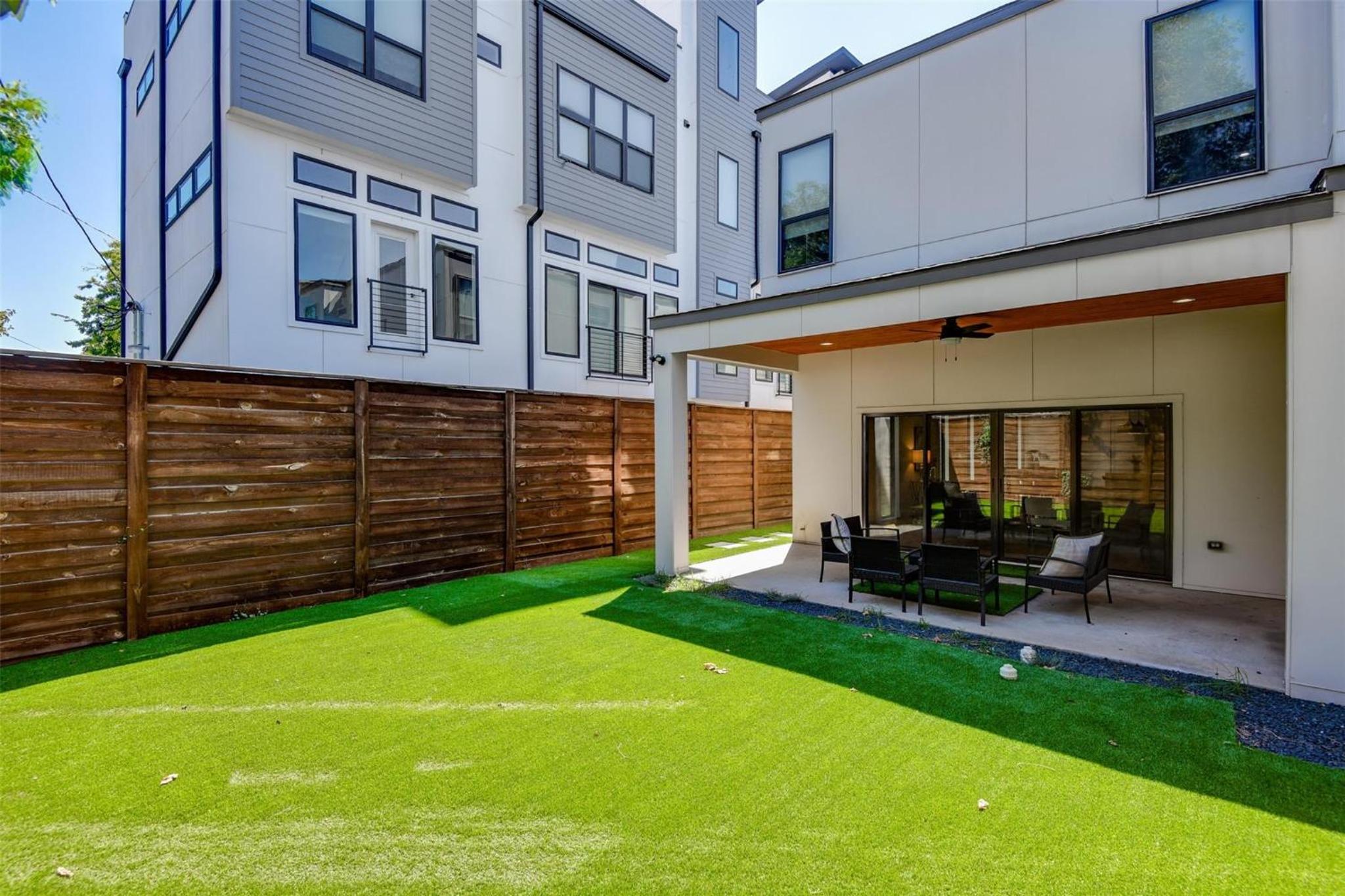 Uptown Modern with Private Patio & 1Gbps Wi-Fi