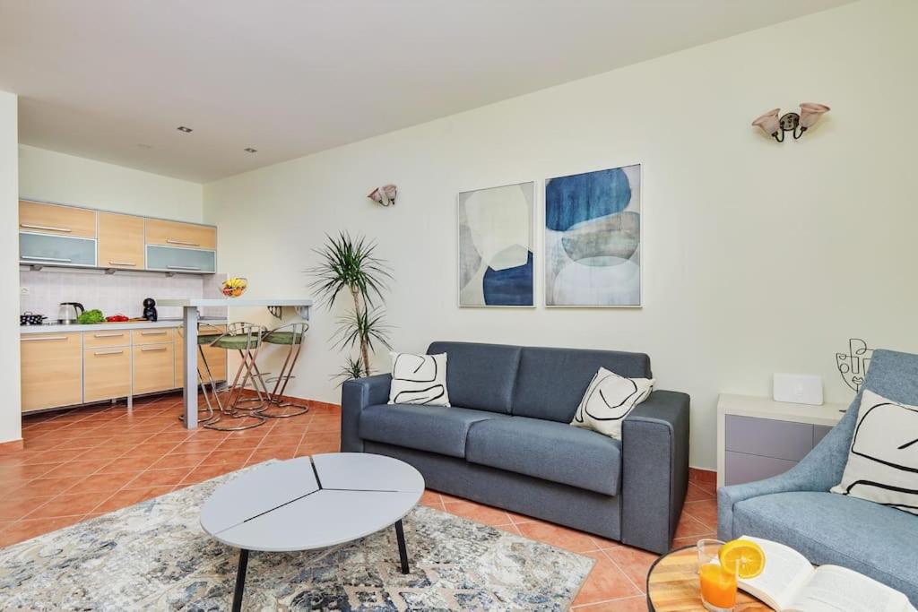 1-Bedroom Flat on the Main Square in the Old Town view 3