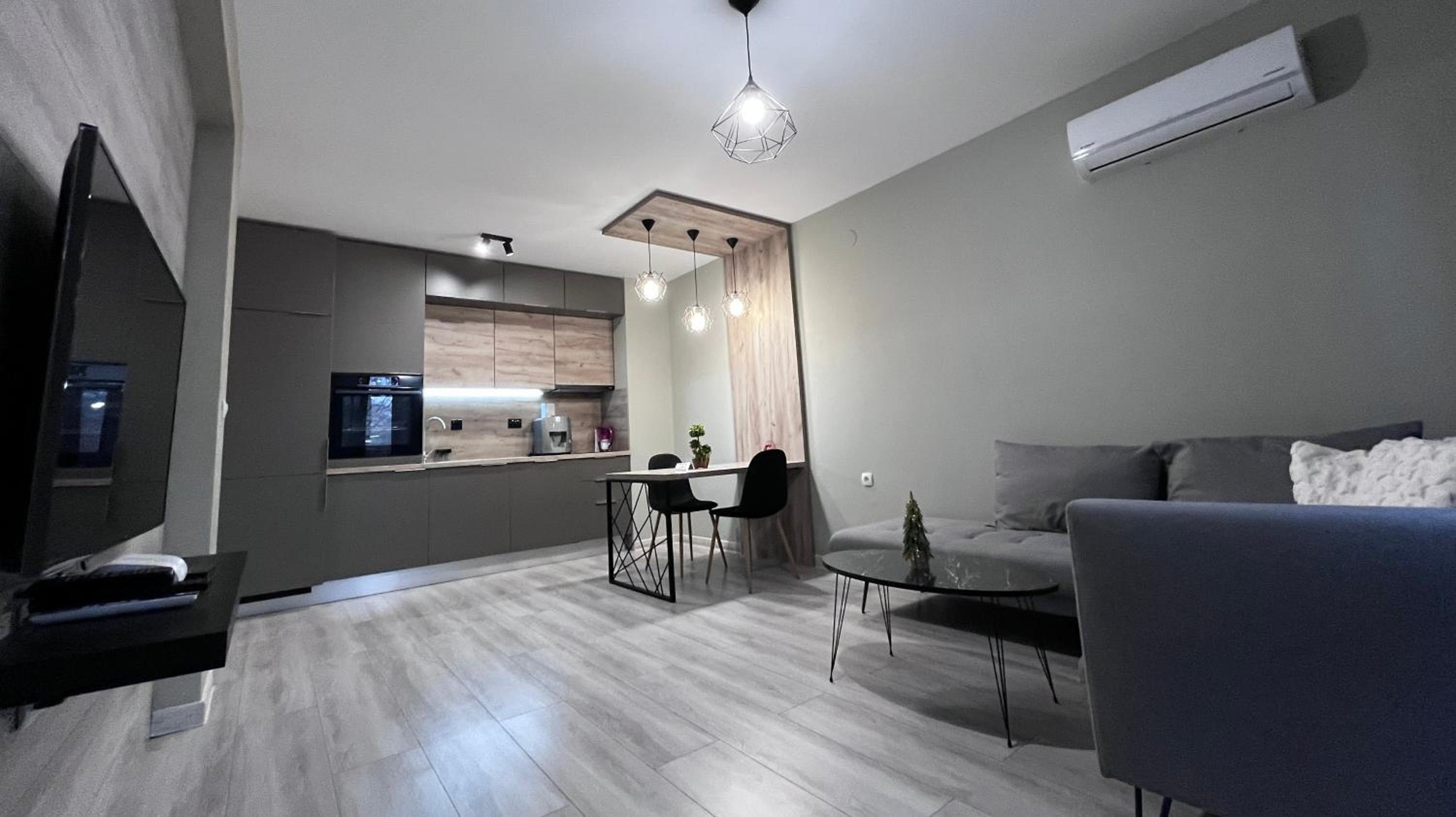 Beautiful Apartment free Parking Garage