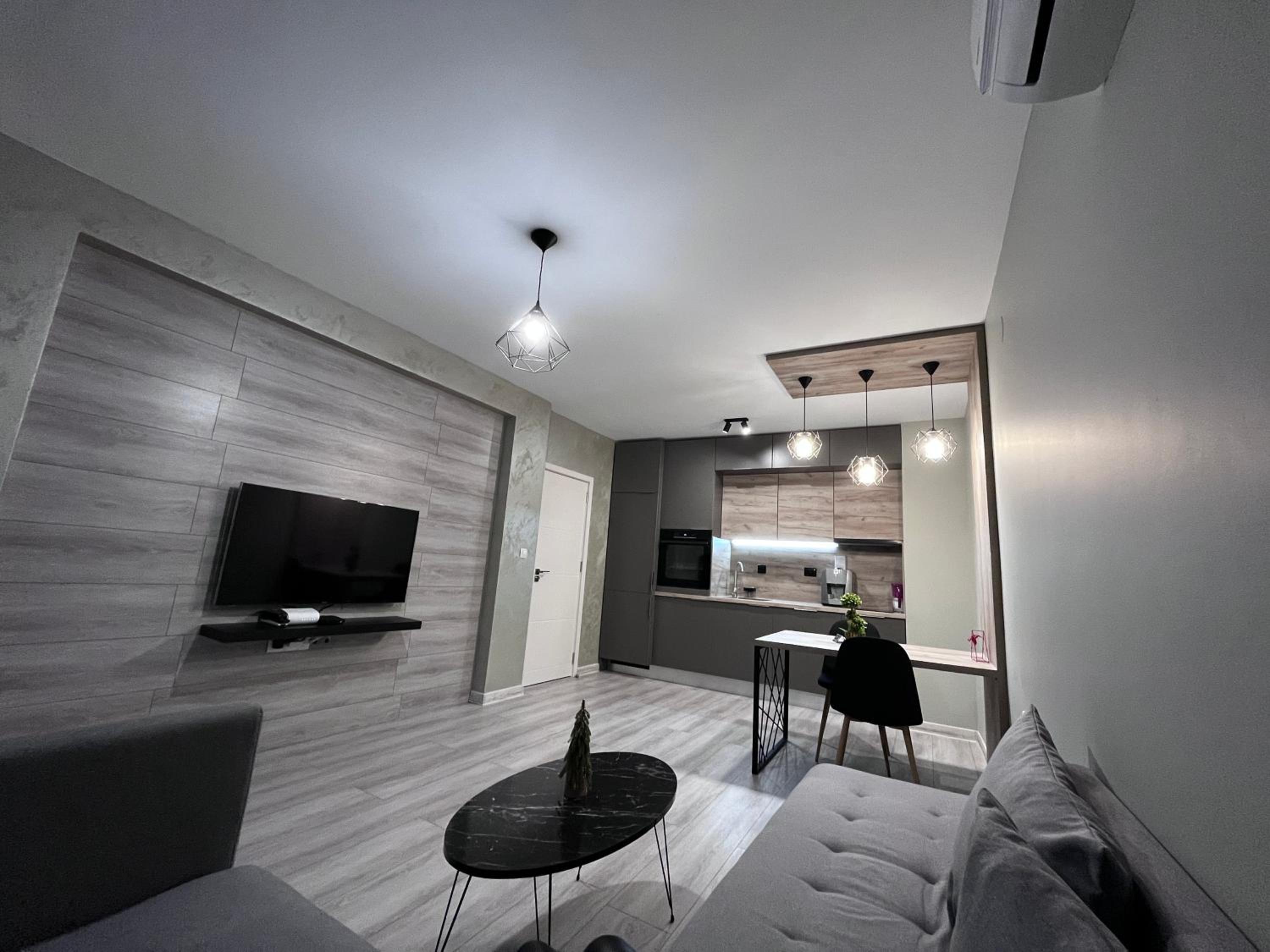 Beautiful Apartment free Parking Garage