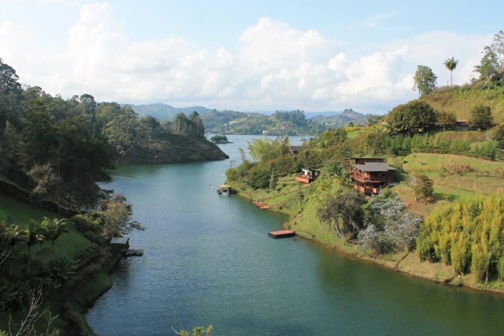 Cabaña con jacuzzi y acceso al embalse - Portum II