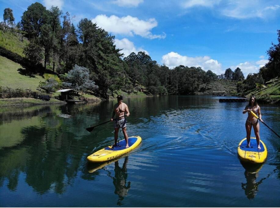 Cabaña con jacuzzi y acceso al embalse - Portum II