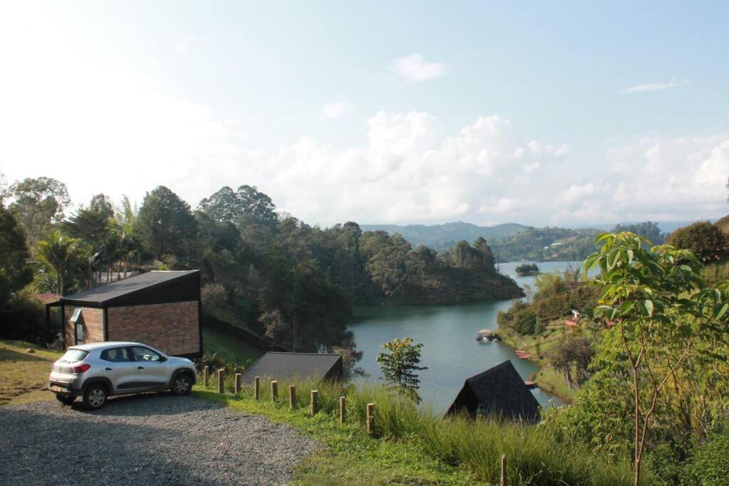 Cabaña con jacuzzi y acceso al embalse - Portum II