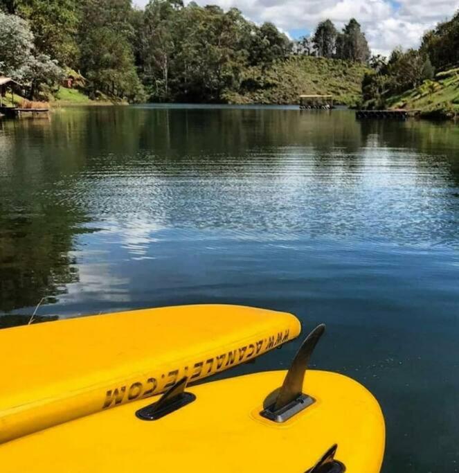 Cabaña con jacuzzi y acceso al embalse - Portum II