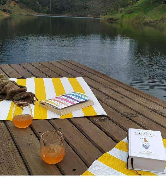 Cabaña con jacuzzi y acceso al embalse - Portum II