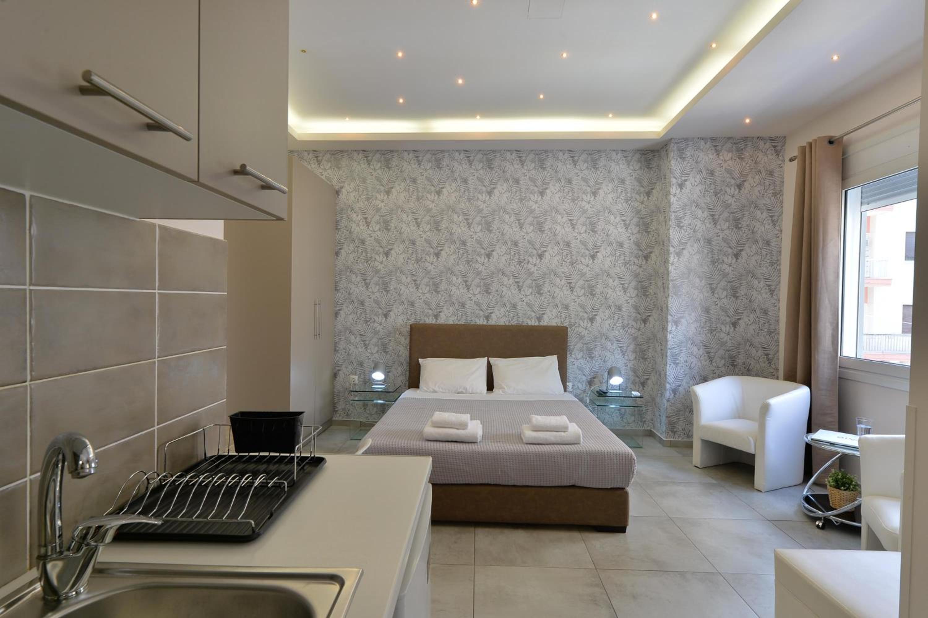 Alekos Apartments 2 Netflix, Self Check-In