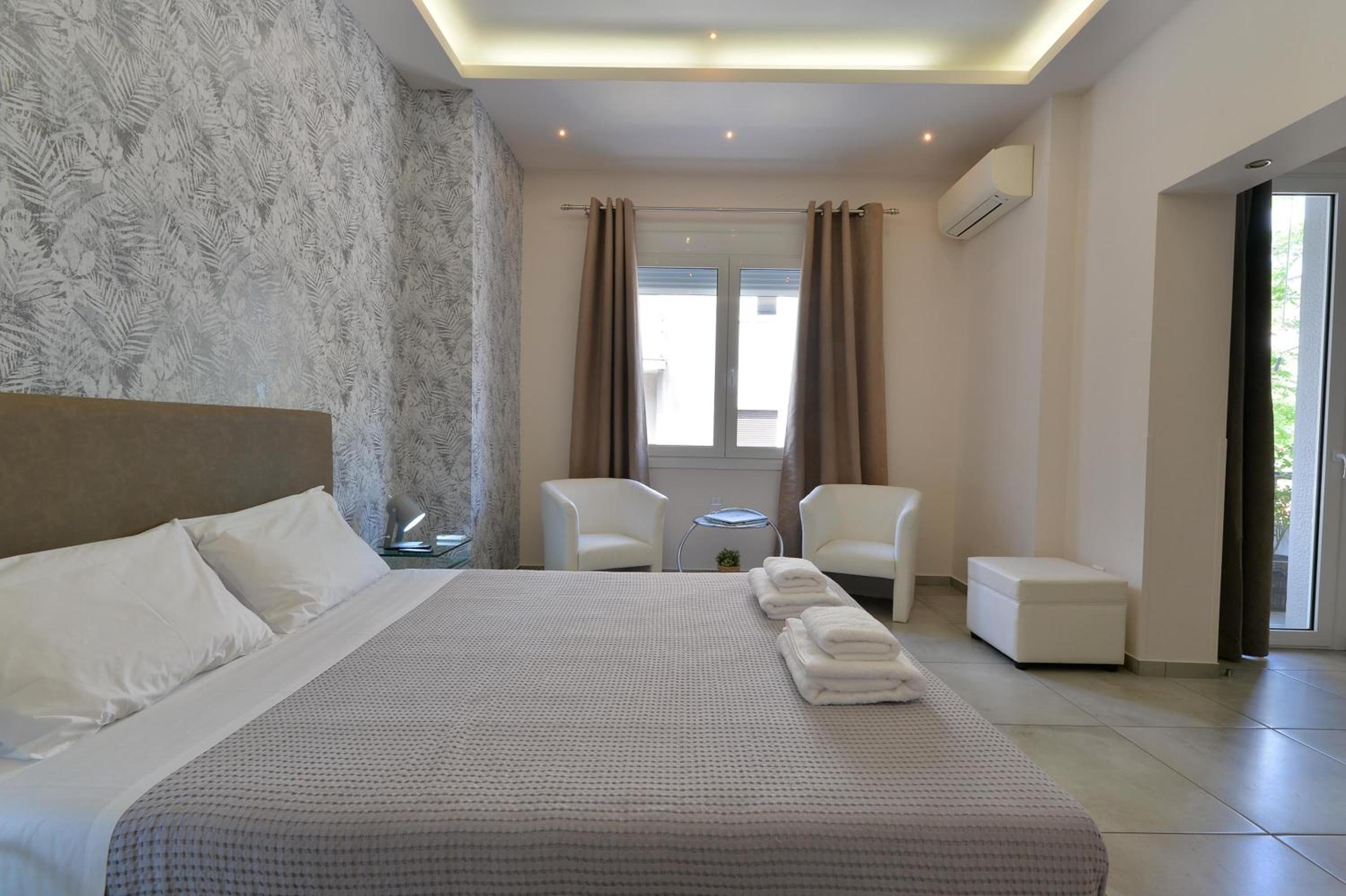 Alekos Apartments 2 Netflix, Self Check-In