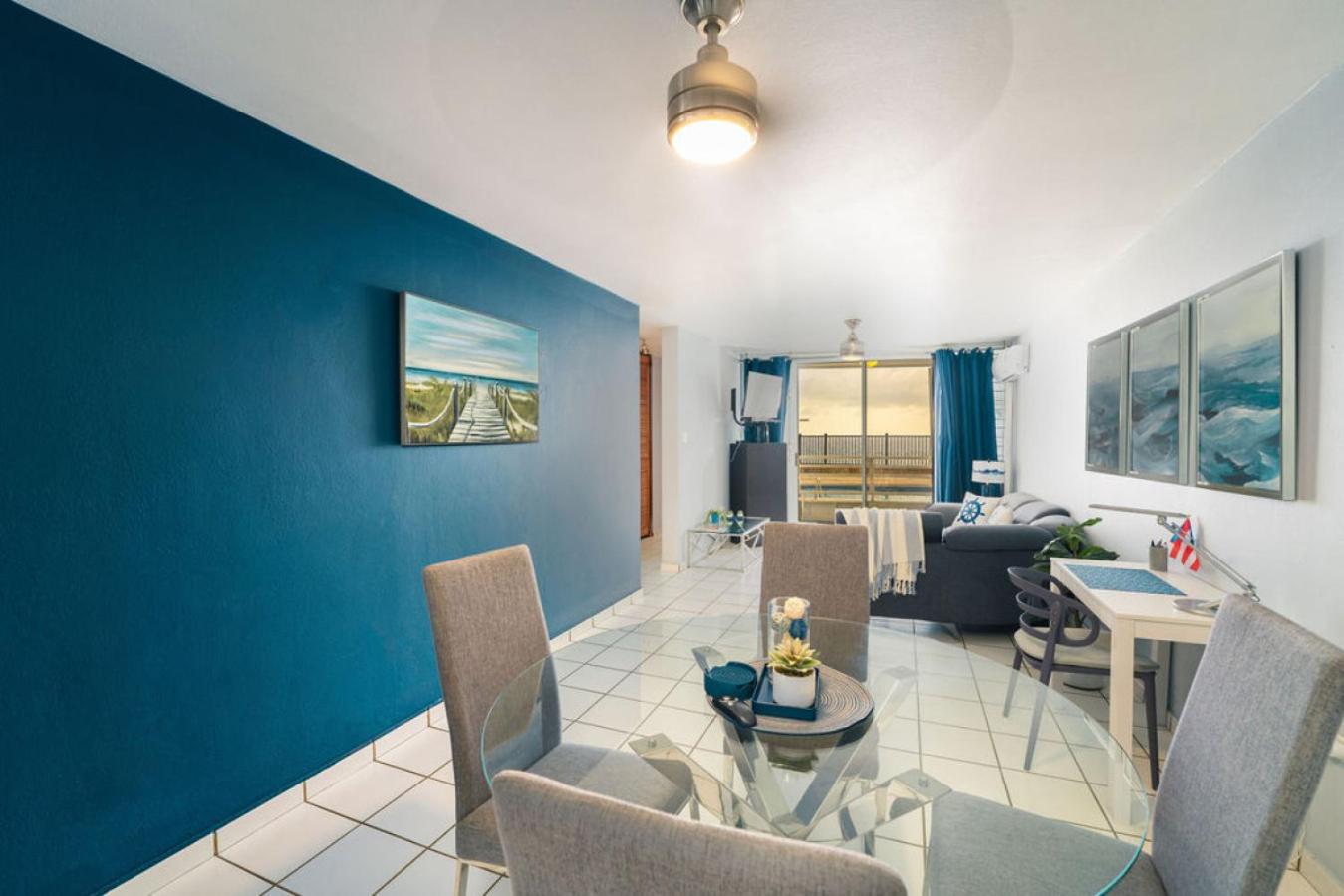 Costa Corcega 1F- Puerta del Sol Beachfront Escape