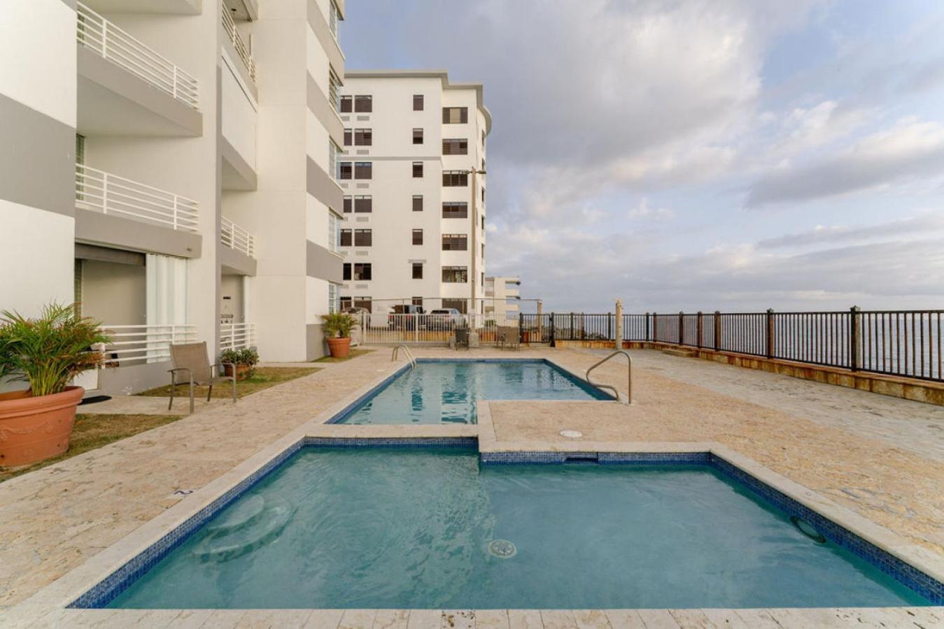 Costa Corcega 1F- Puerta del Sol Beachfront Escape