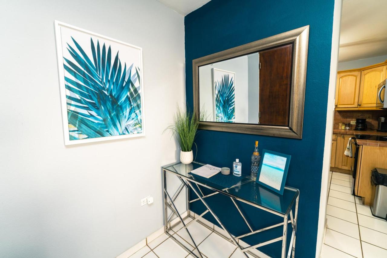 Costa Corcega 1F- Puerta del Sol Beachfront Escape