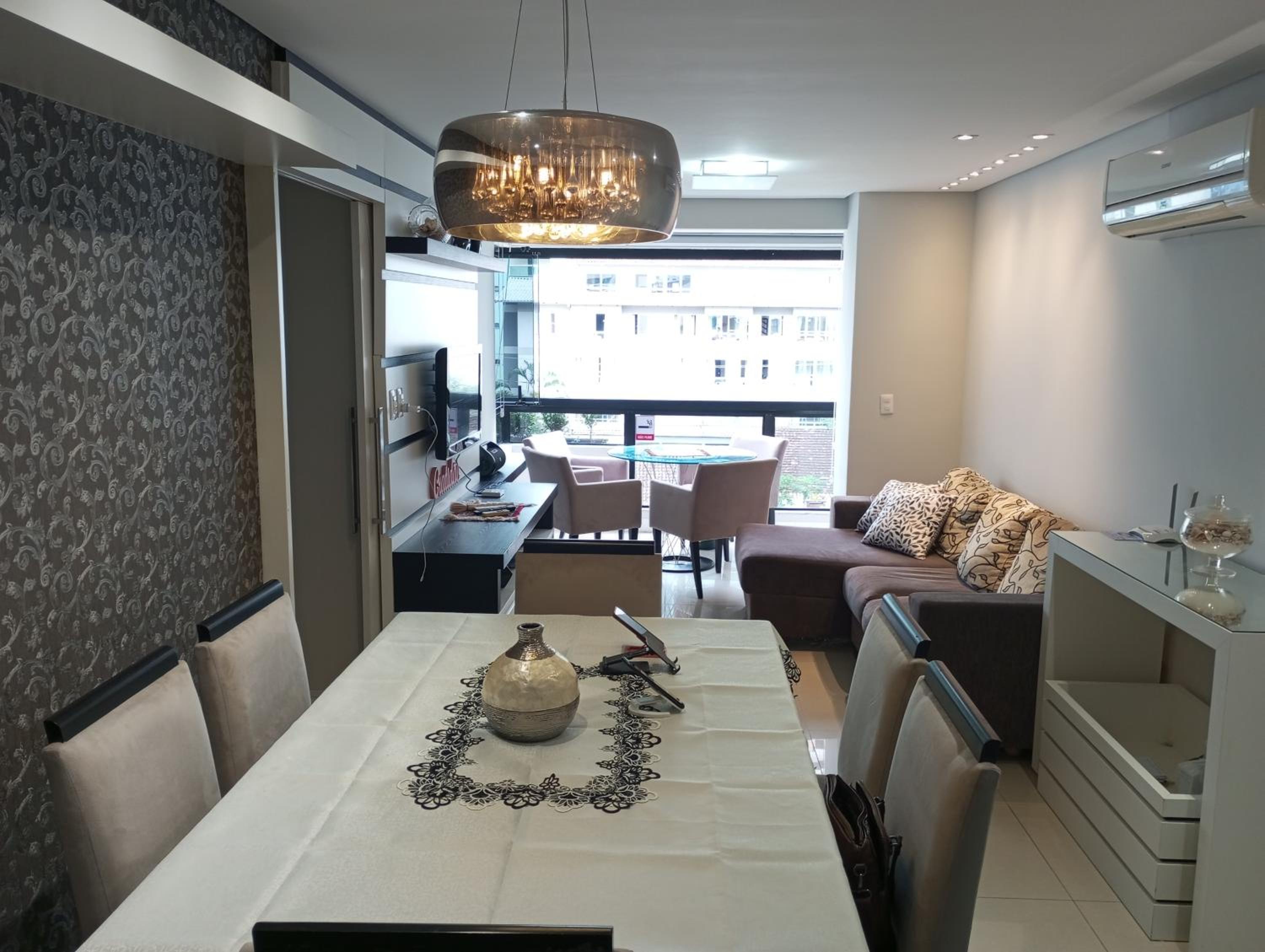 Ótimo Apartamento vista mar a 70 metros