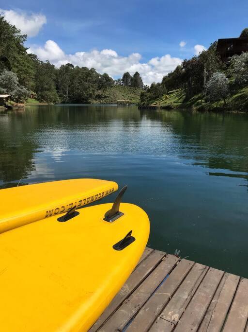 Cabaña con jacuzzi y acceso al embalse - Portum I