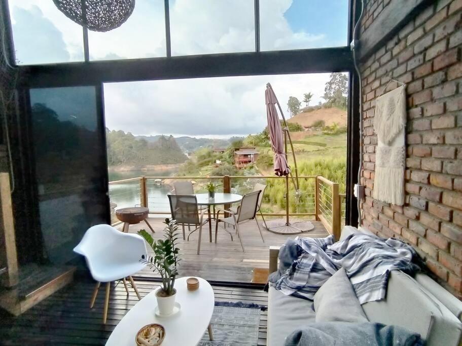 Cabaña con jacuzzi y acceso al embalse - Portum I