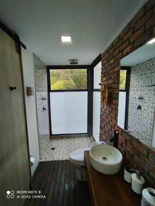 Cabaña con jacuzzi y acceso al embalse - Portum I
