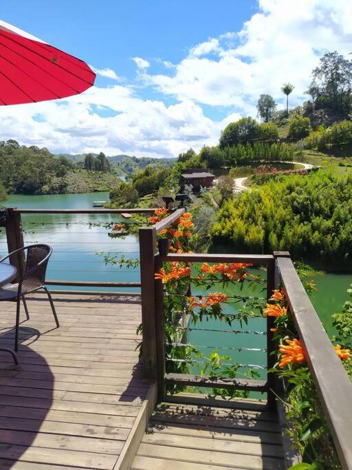 Cabaña con jacuzzi y acceso al embalse - Portum I