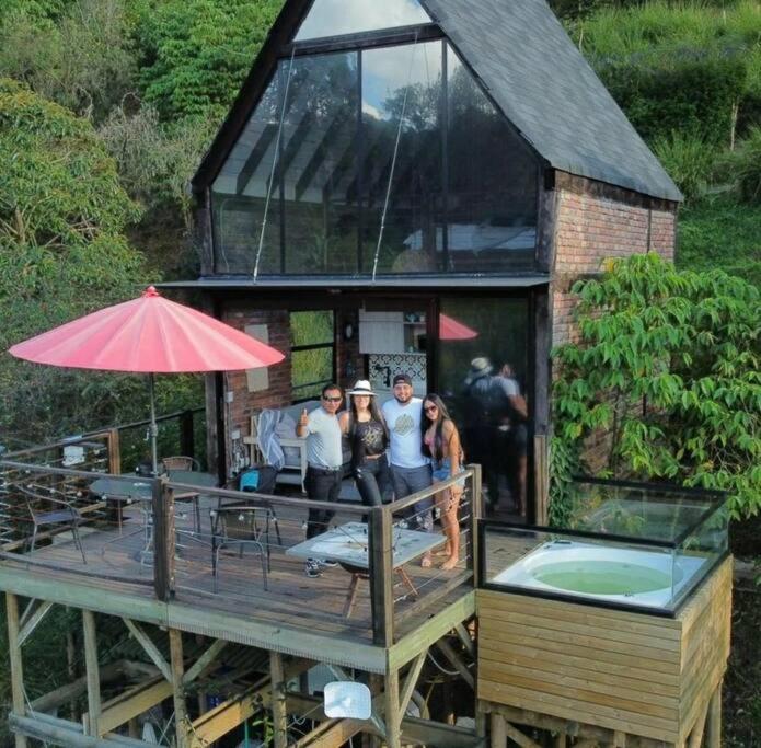 Cabaña con jacuzzi y acceso al embalse - Portum I