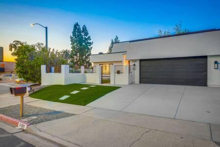 Pickleball Paradise by Rather Be Properties view 4