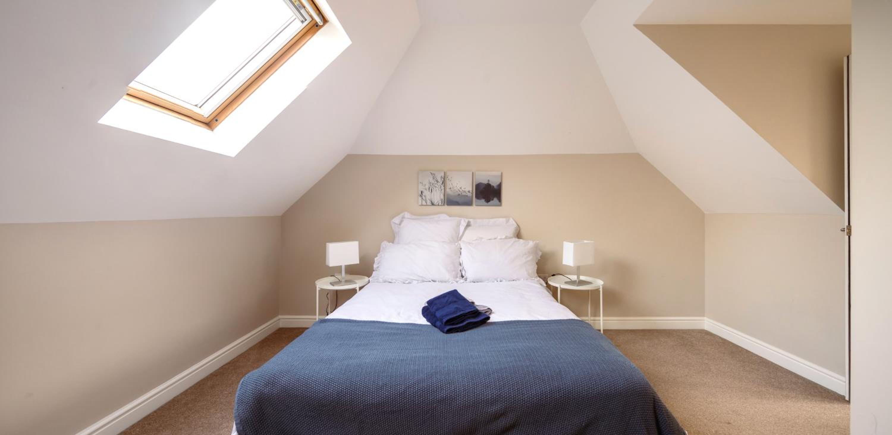Family home in central Guildford with Parking view 5