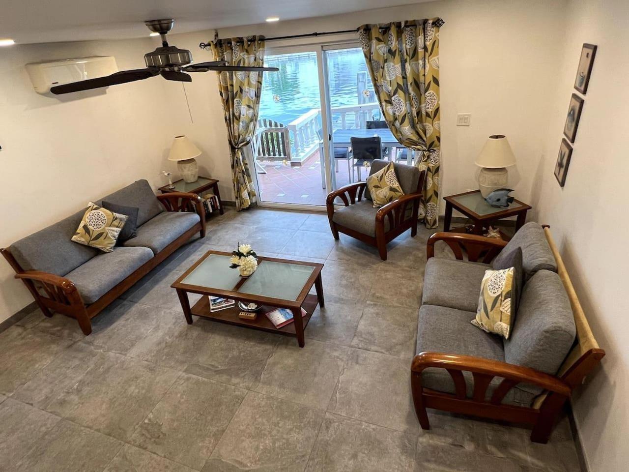 4 Guests - Stunning View - Pool - South Finger