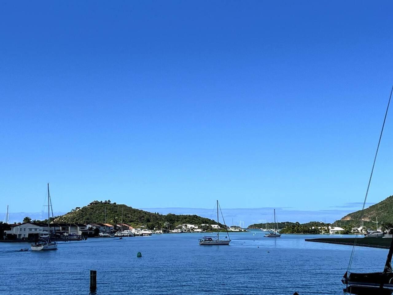 4 Guests - Stunning View - Pool - South Finger
