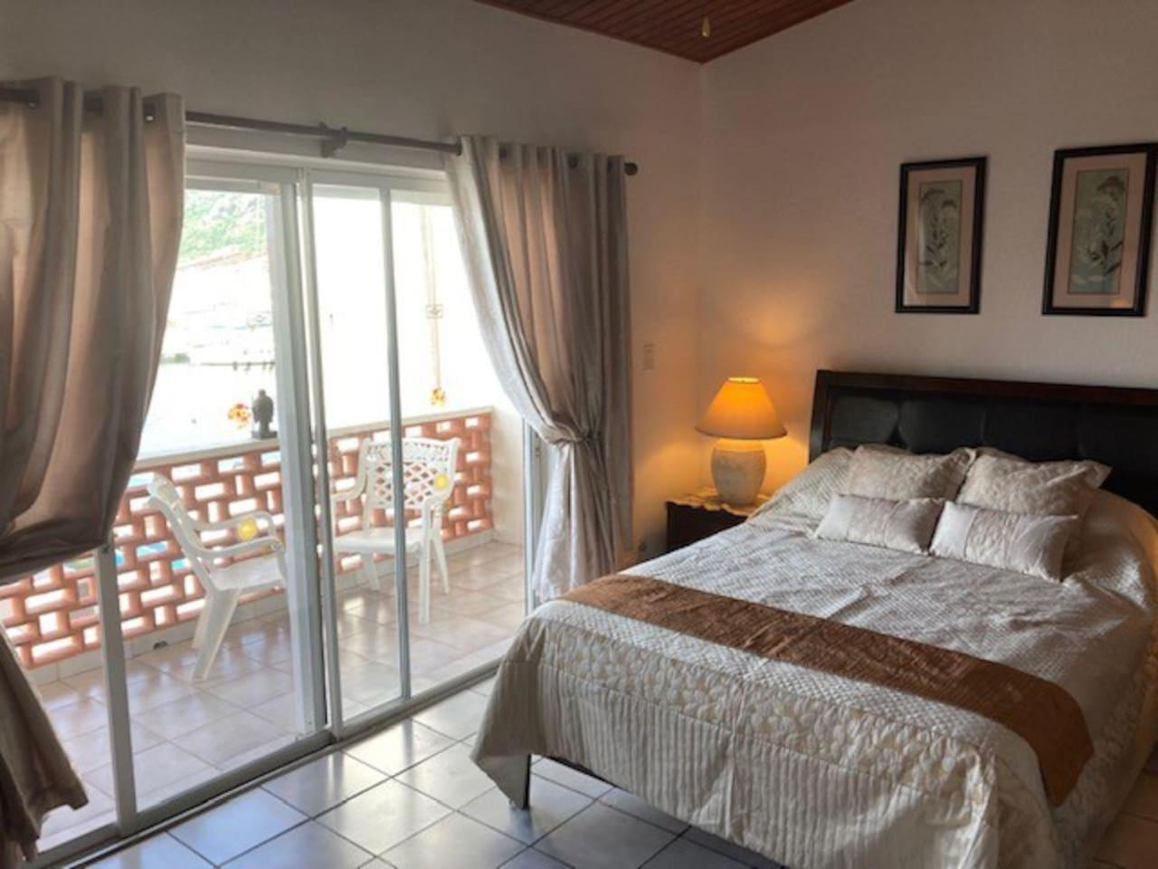 4 Guests - Stunning View - Pool - South Finger