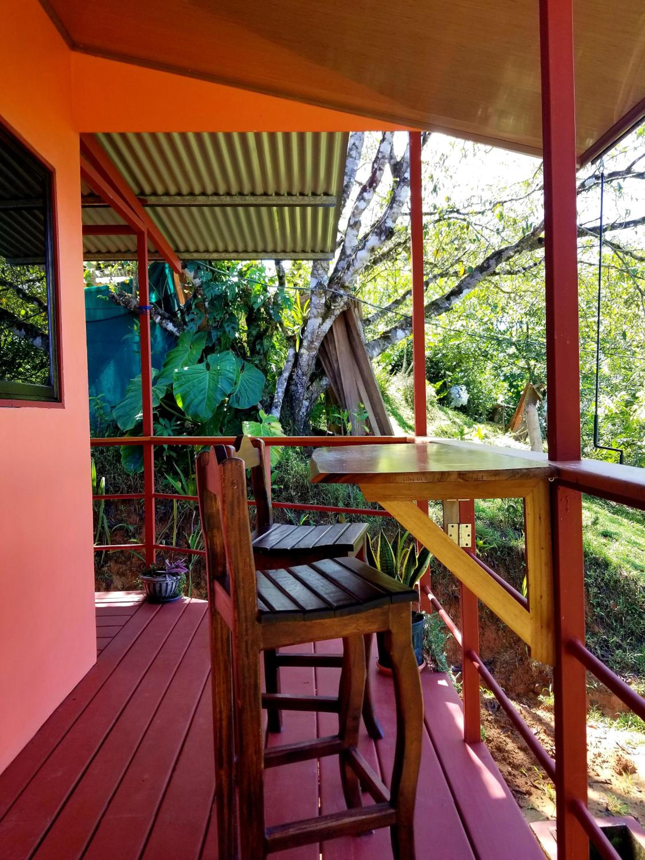 Tranquil Jungle Home-Casa Amado