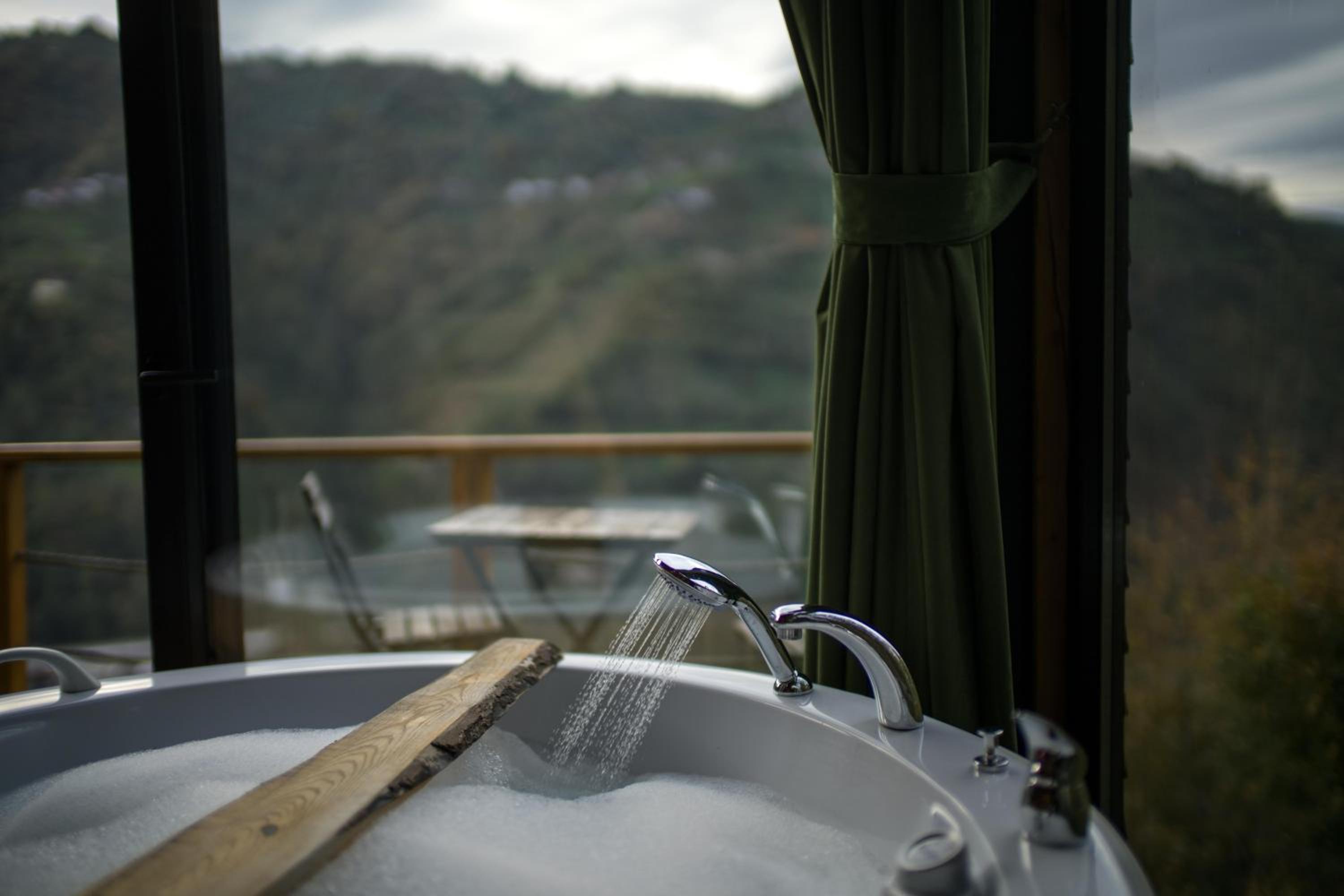 Pavri suit bungalov view 3