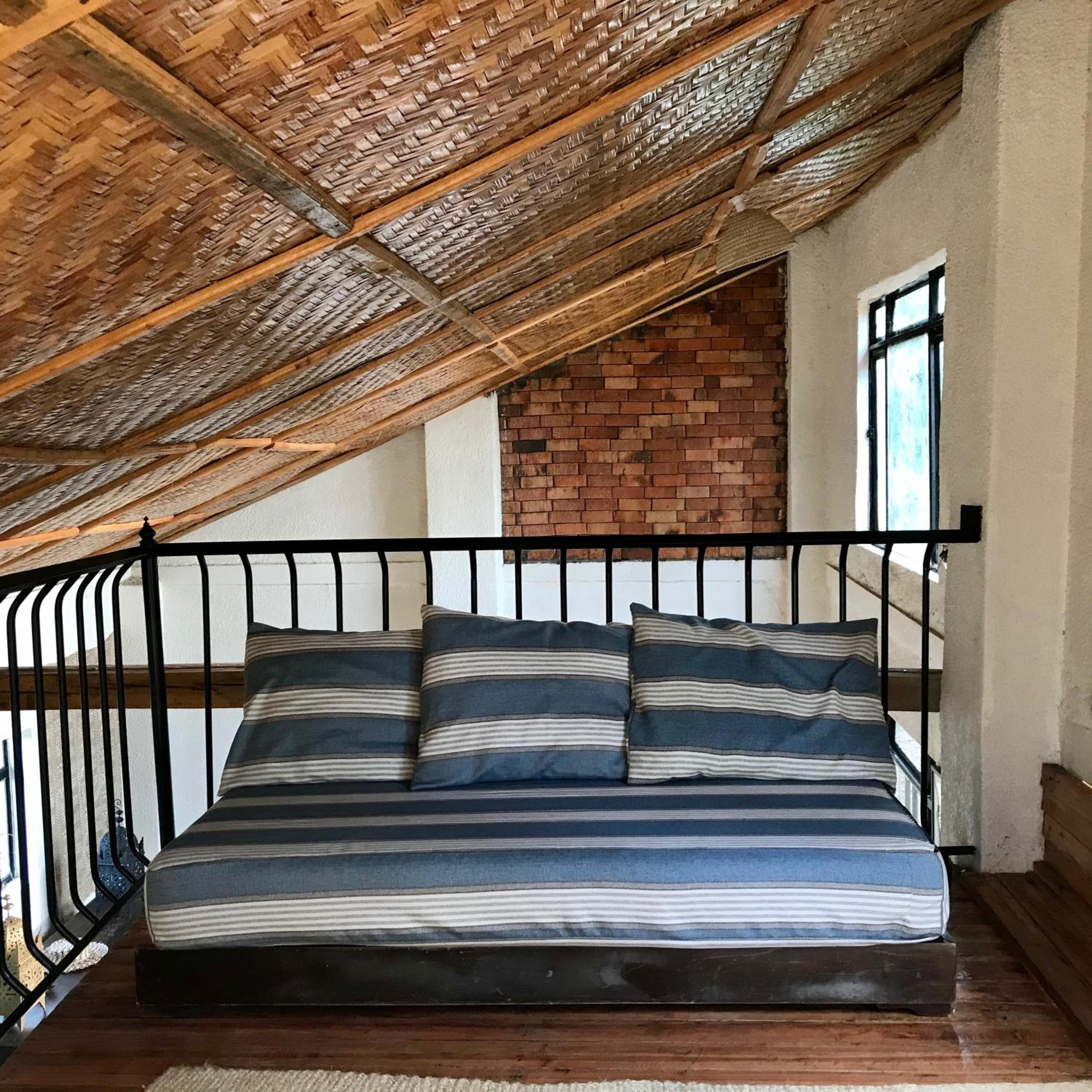 Queen Elizabeth Gorge Cottages