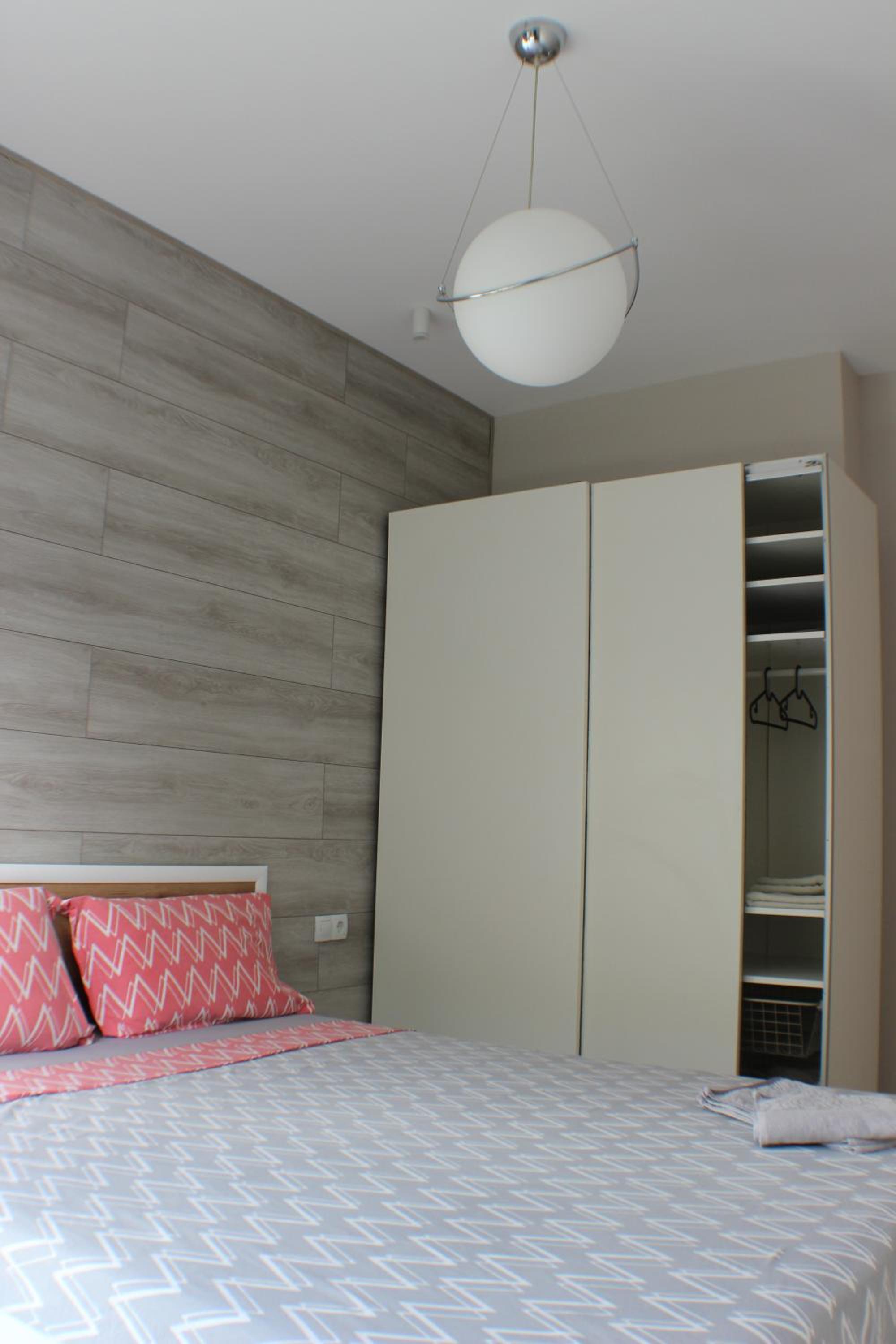 Beautiful Apartment free Parking Garage