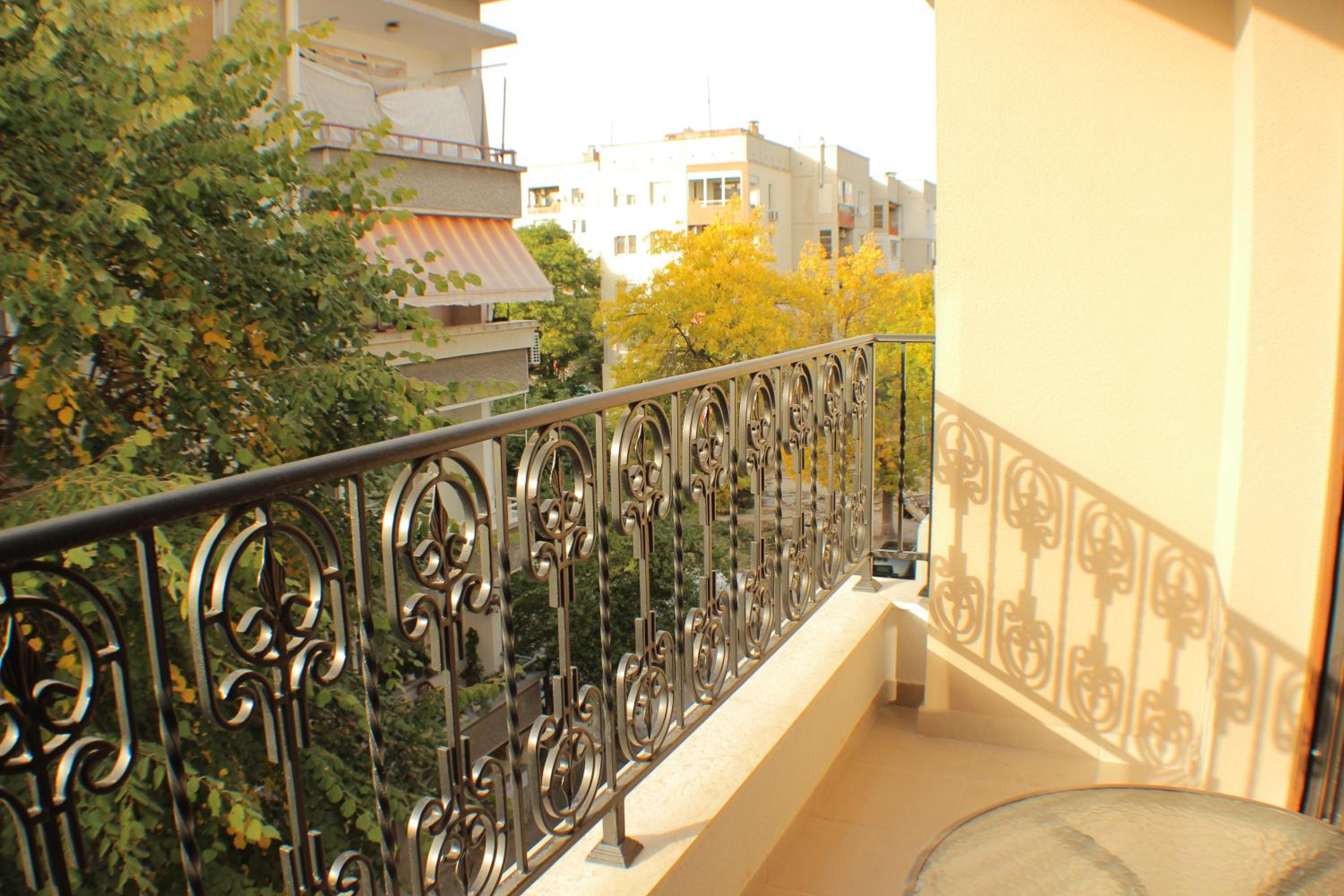 Beautiful Apartment free Parking Garage